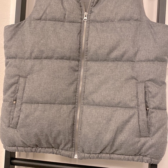 Old Navy Puffer Vest - Picture 3 of 4